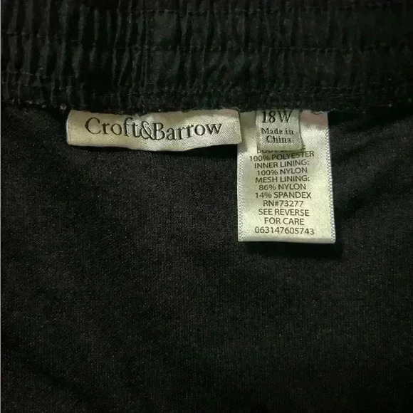 Croft & Barrow Women's  18W Swim Shorts Black with built in brief - Picture 5 of 6